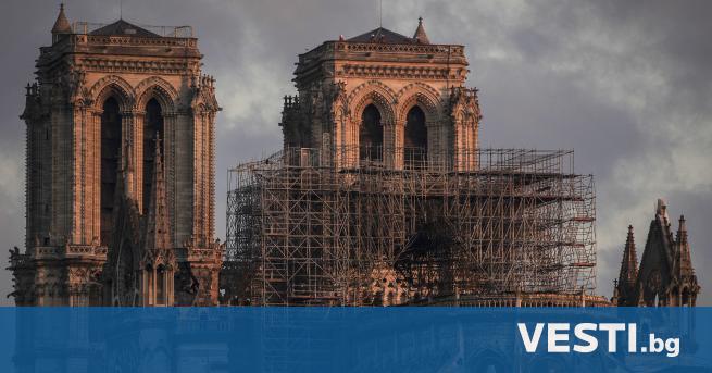 Катедралата Нотр Дам в Париж ще възвърне шпила си до