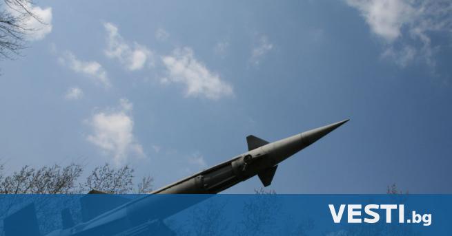 Руската армия съобщи днес, че е свалила четири ракети ХАРМ