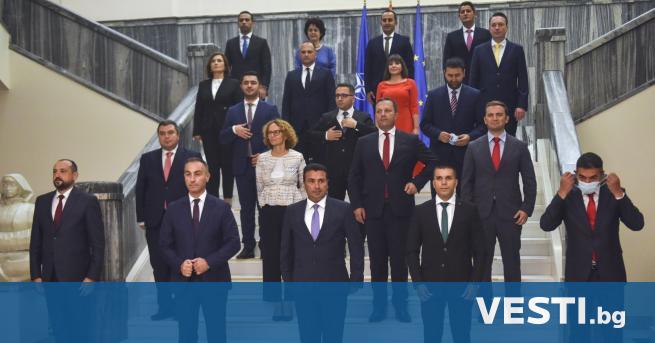 арламентът на Северна Македония одобри късно в неделя новото коалиционно