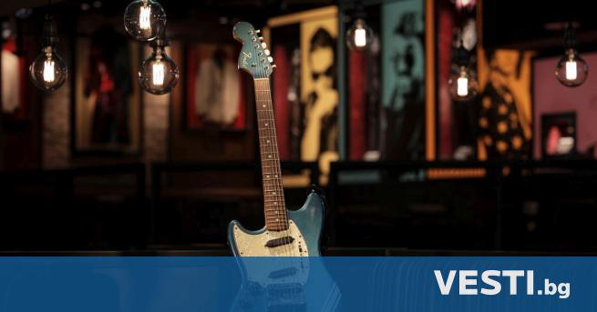 Електрическа китара на Кърт Кобейн ще бъде предложена за продажба