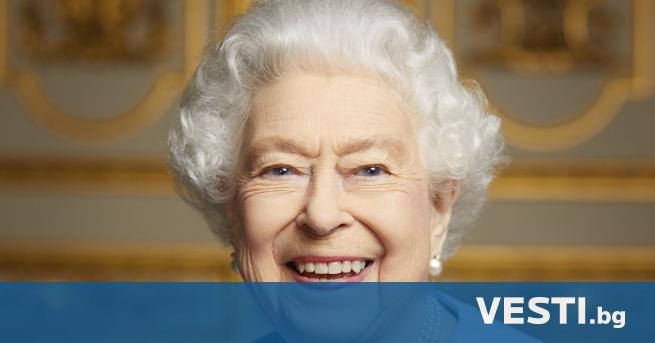 Кралското семейство публикува непоказвана досега снимка на кралица Елизабет Втора.Фотографията