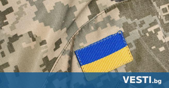 Няколко украински военни бяха ранени при тежко пътно произшествие в