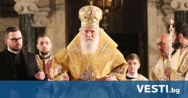 ългарският патриарх Неофит отправи приветствие към учителите учениците и служителите
