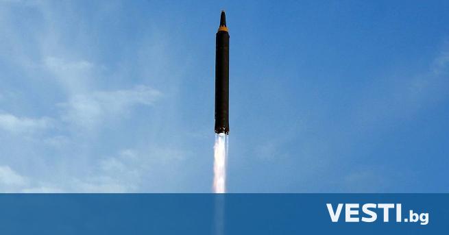 Необичайният севернокорейски ракетен тест тази седмица, при който балистична ракета