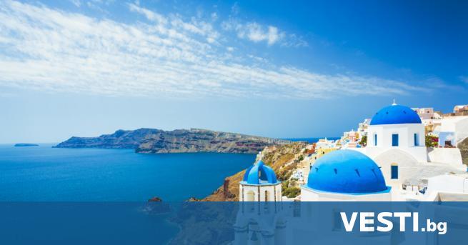 оронавирусът нанесе тежък удар върху туризма гръцкият остров Санторини.Хората обаче