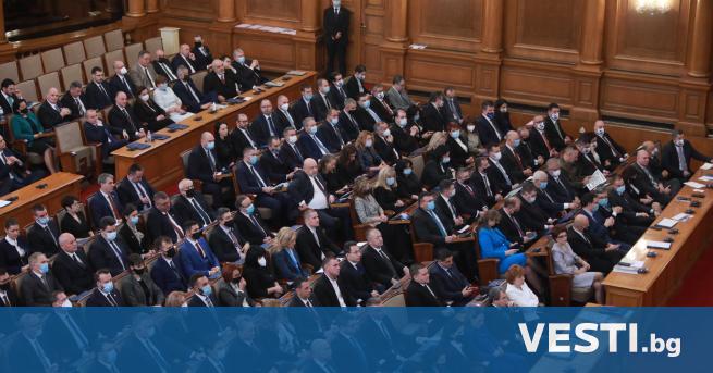 Парламентарната група на "Демократична България" внесе свой проект за решение