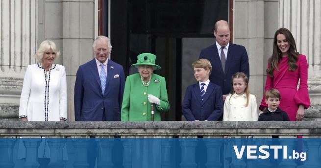 Покойната британска кралица Елизабет Втора беше почетена от сина си
