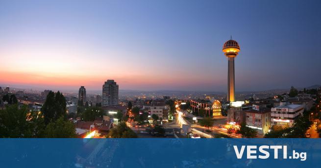 П олицията в Анкара задържа 76 души за участие в