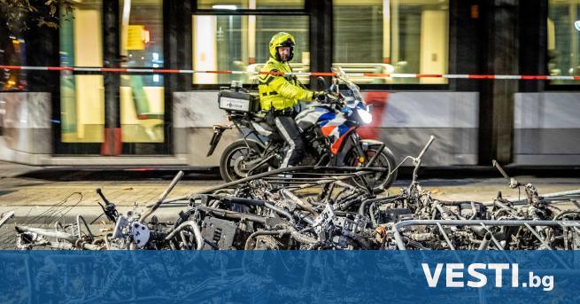 Безредици и ожесточени сблъсъци между полиция и протестиращи в Нидерландия