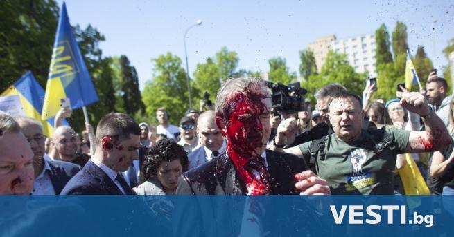 Руският посланик в Полша Сергей Андреев е бил нападнат когато