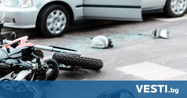 Мъж загина при катастрофа между автомобил и мотоциклет на бул