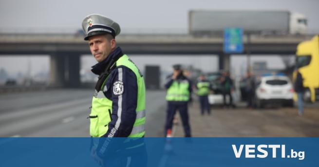 Катастрофа е станала на Ботевградско шосе на излизане от София