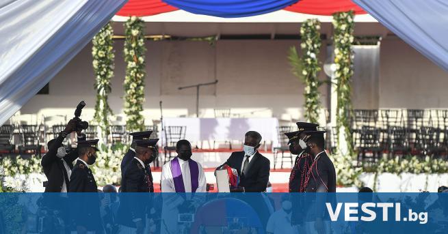 У битият президент на Хаити Жовенел Моиз беше погребан днес