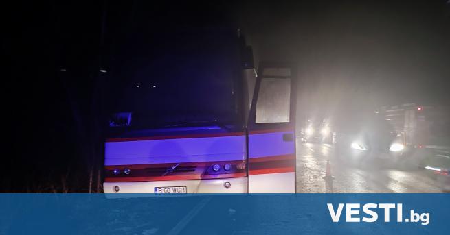 Автобус с румънска регистрация се запали между Гурково и Пчелиново