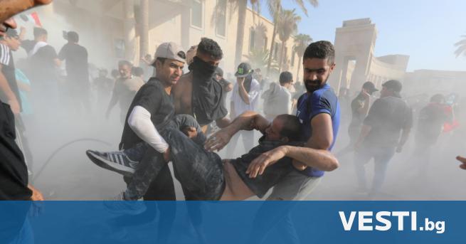 Впонеделник в Багдад избухнаха тежки сблъсъци при които загинаха близо