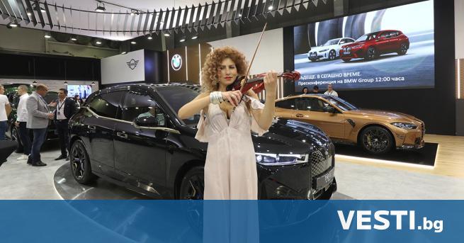 Софийският автомобилен салон бе официално открит вчера а днес е