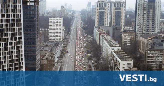 ВКиев е обявена въздушна тревога а жителите на столицата са
