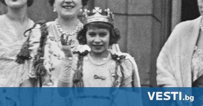 Портретни снимки на младата кралица Елизабет II направени в началото на