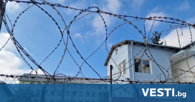 Със свое решение окръжният прокурор на Сливен Веселин Гангалов прекъсва за 4