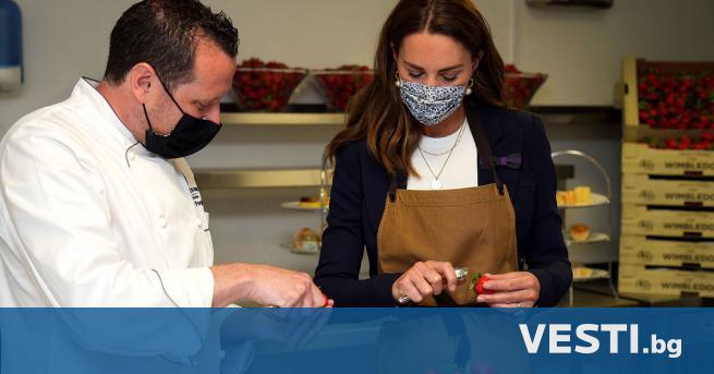 Херцогиня Катрин запретна ръкави в кухнята по време на посещението