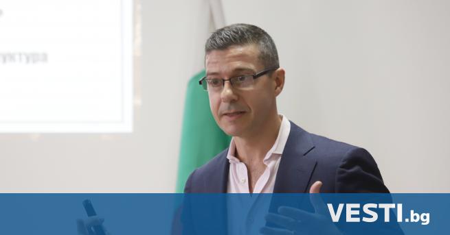 енералният директор на Българското национално радио Андон Балтаков подаде оставка.Той