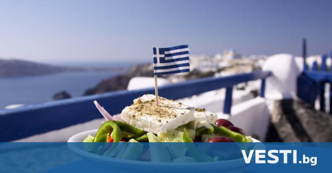 Гръцките ястия се открояват от другите кухни подправки комбинация от зеленчуци