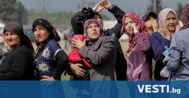 ванадесет мигранти са с мерки за неотклонение задържане под стража