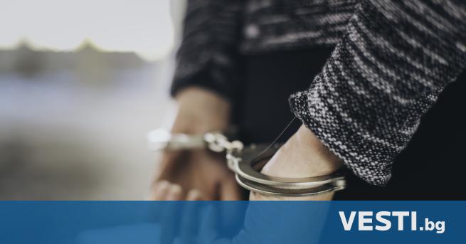 Млада жена е била задържана във Враца заради непристойни действия